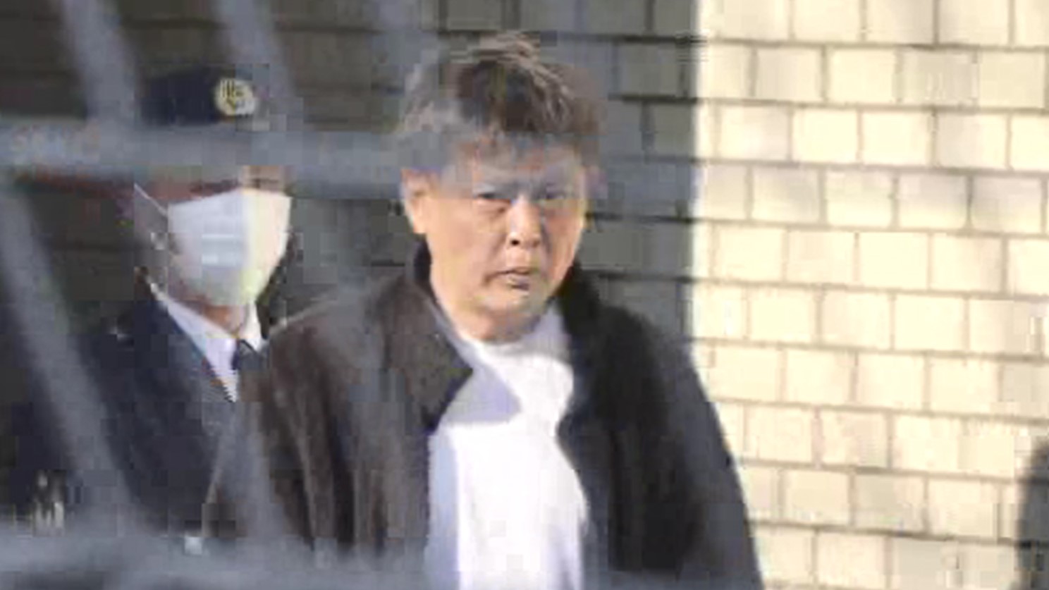 中学生2人殺傷　平原容疑者が拡声器使って何かに怒る声も　自宅は網戸が破れカーテンも雑に　犯行動機の解明進める　福岡