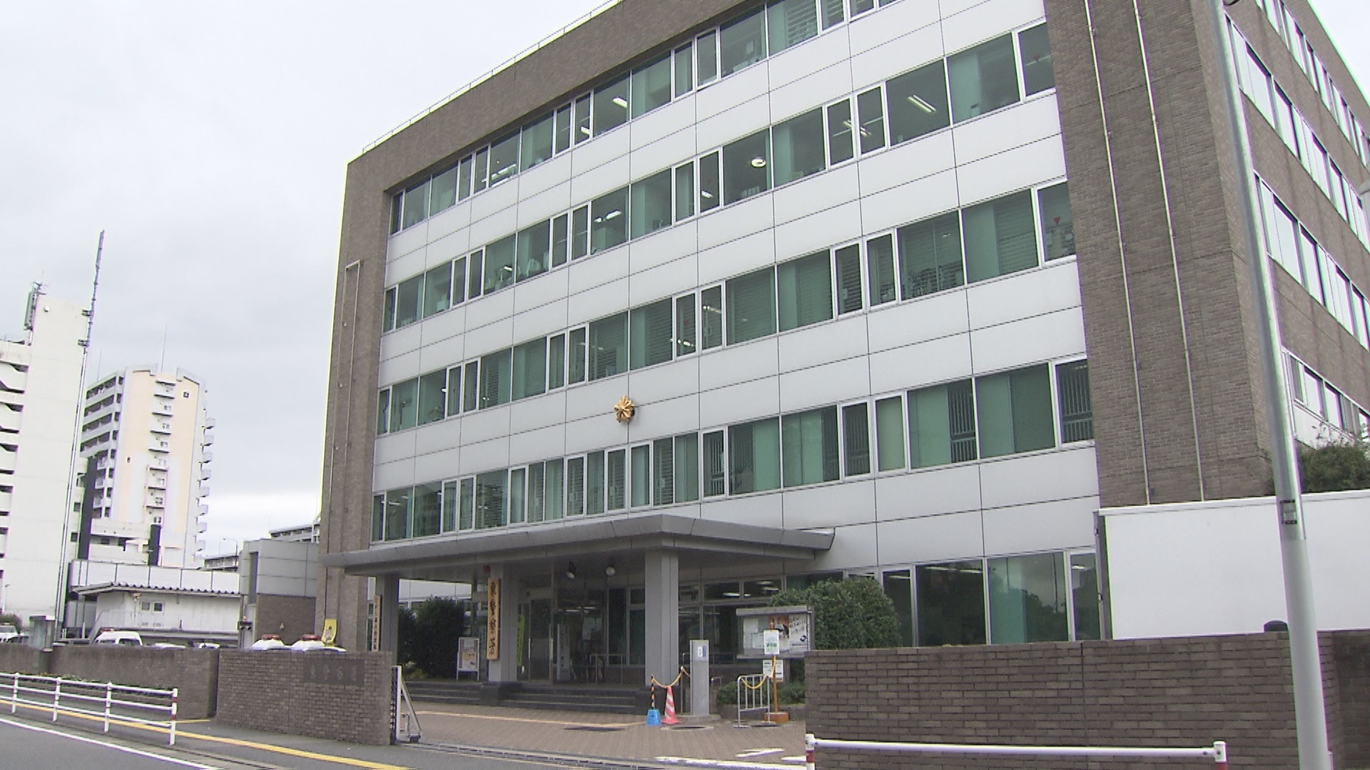 「パワハラもみ消した」ウソ記した文書を取引先などに郵送　運送会社の信用損ねた疑い　元従業員の男（47）を逮捕　容疑を否認　福岡
