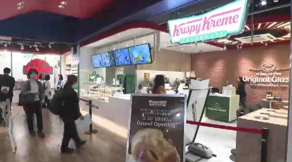 早くも“福岡復活”2店舗目　「クリスピー・クリーム・ドーナツ」がキャナルシティ博多に　九州初の製造見学施設も　「毎週のように再出店のご要望をいただいた」