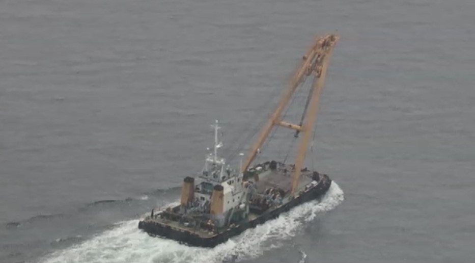 炎上沈没の海上自衛隊の掃海艇「うくしま」船体を引き揚げへ　作業のサルベージ船が一時座礁も「影響なし」　福岡