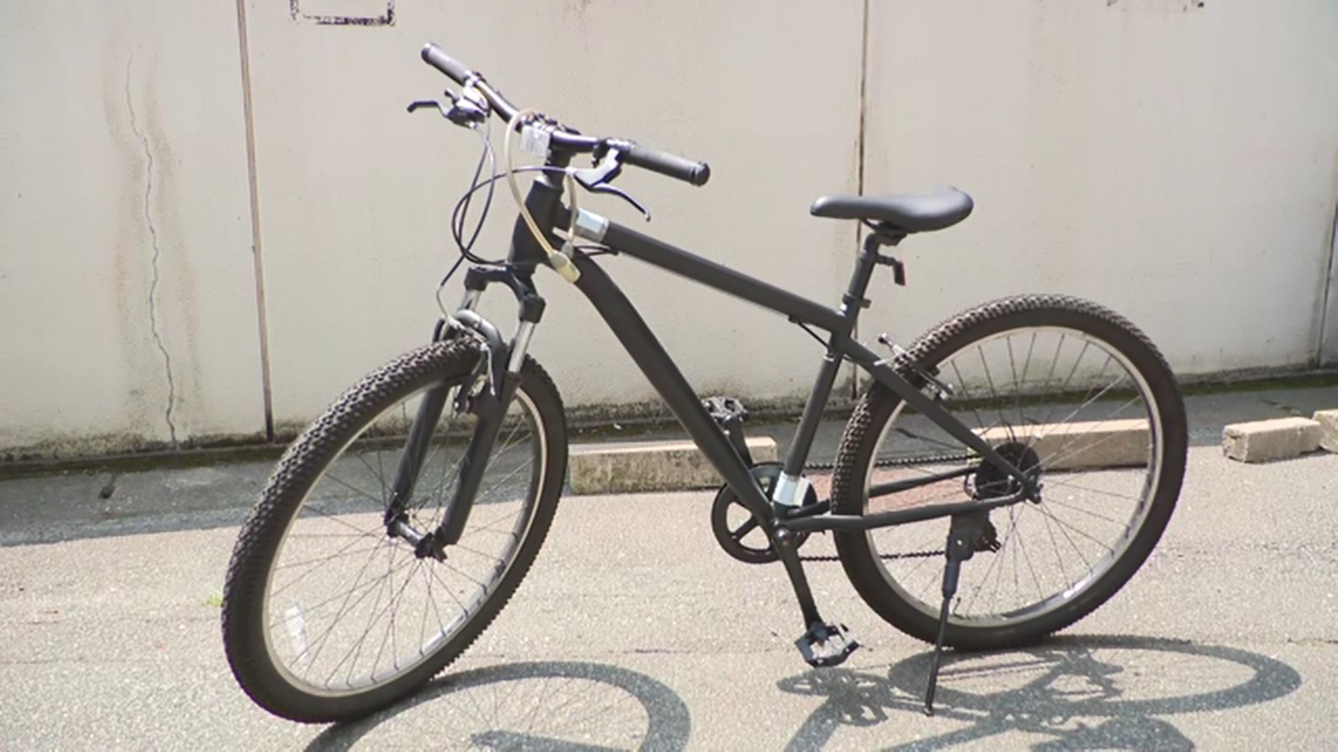 蛇行しながら走る自転車…呼気から基準値4倍アルコール　“飲酒運転”で40歳男を逮捕　福岡市