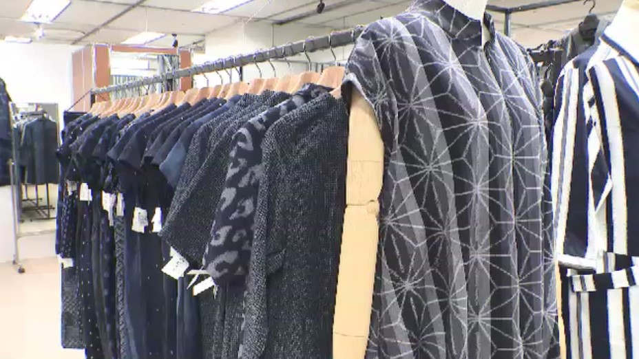 大丸福岡天神店で「久留米絣大博覧会」　織元と問屋19社が出店し展示・即売　再注目「もんぺ」や現代風「羽織」など　7月15日まで　福岡市
